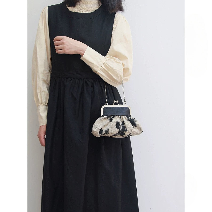 Ink niche retro handbag