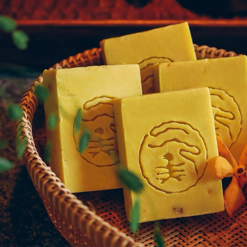 Silver Needle Bitter Orange Soap(Remove oil and acne)