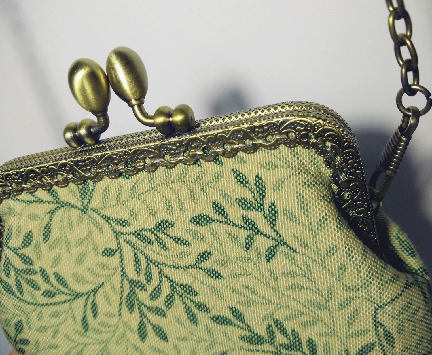 Vintage willow leaf handbag