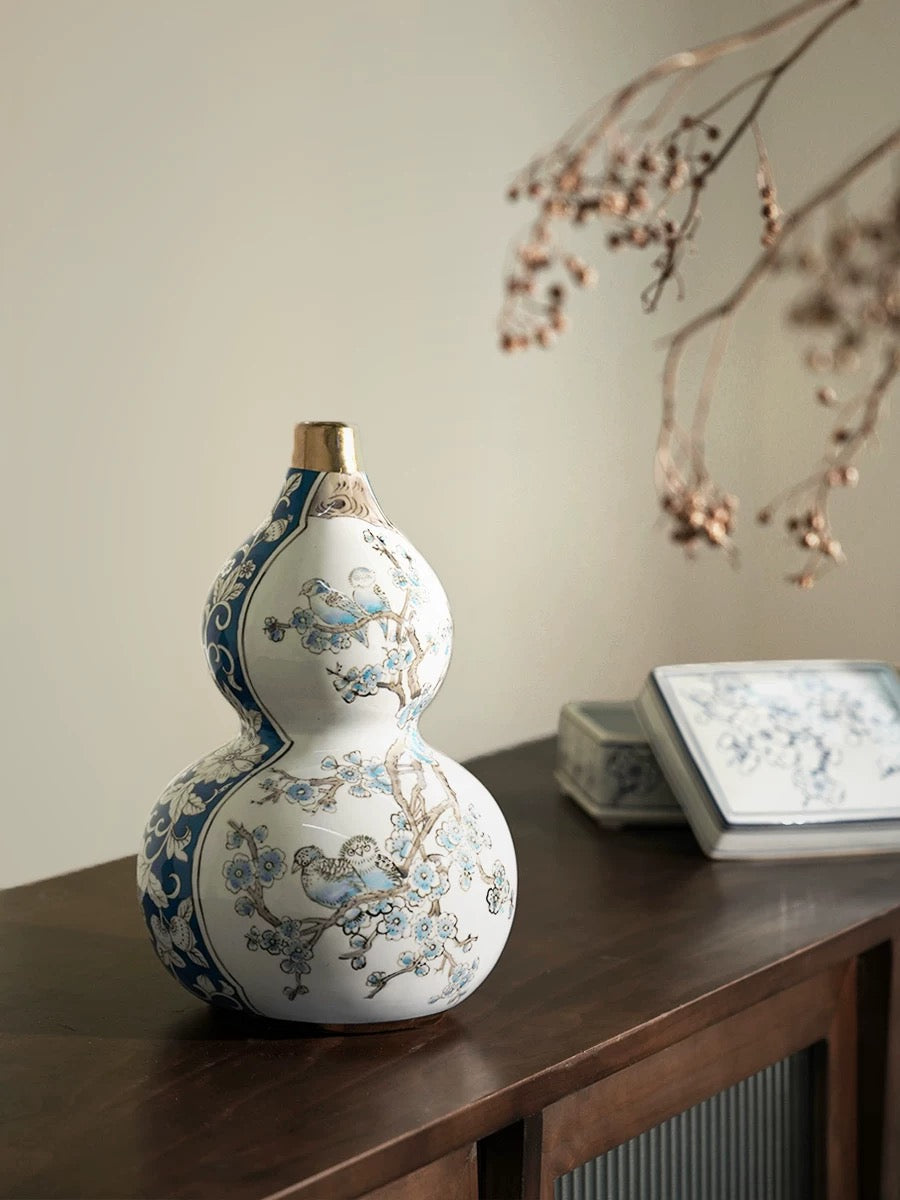 Chinese style vase gourd ceramic flower vessel